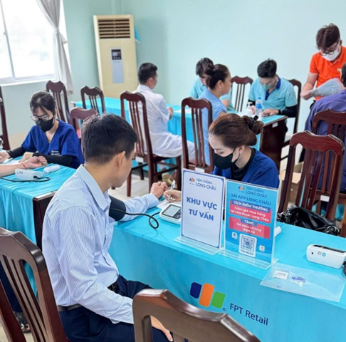 BỆNH VIỆN Y HỌC CỔ TRUYỀN ĐỒNG THÁP QUAN TÂM CÔNG TÁC AN SINH XÃ HỘI: HOẠT ĐỘNG XÂY DỰNG “LÁ CHẮN MIỄN DỊCH” VỮNG CHẮC CHO CÁN BỘ, VIÊN CHỨC VÀ NGƯỜI LAO ĐỘNG